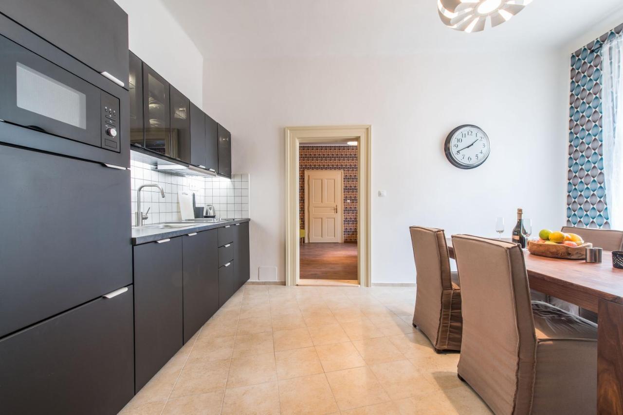 Prague Locals Monastery Apartments Екстер'єр фото