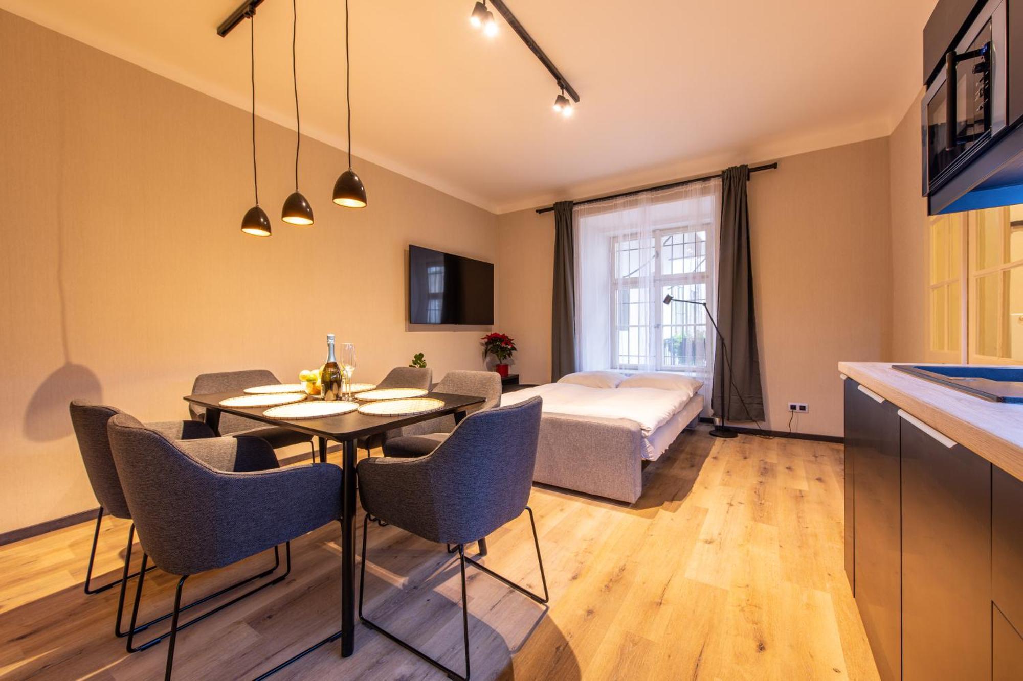 Prague Locals Monastery Apartments Екстер'єр фото