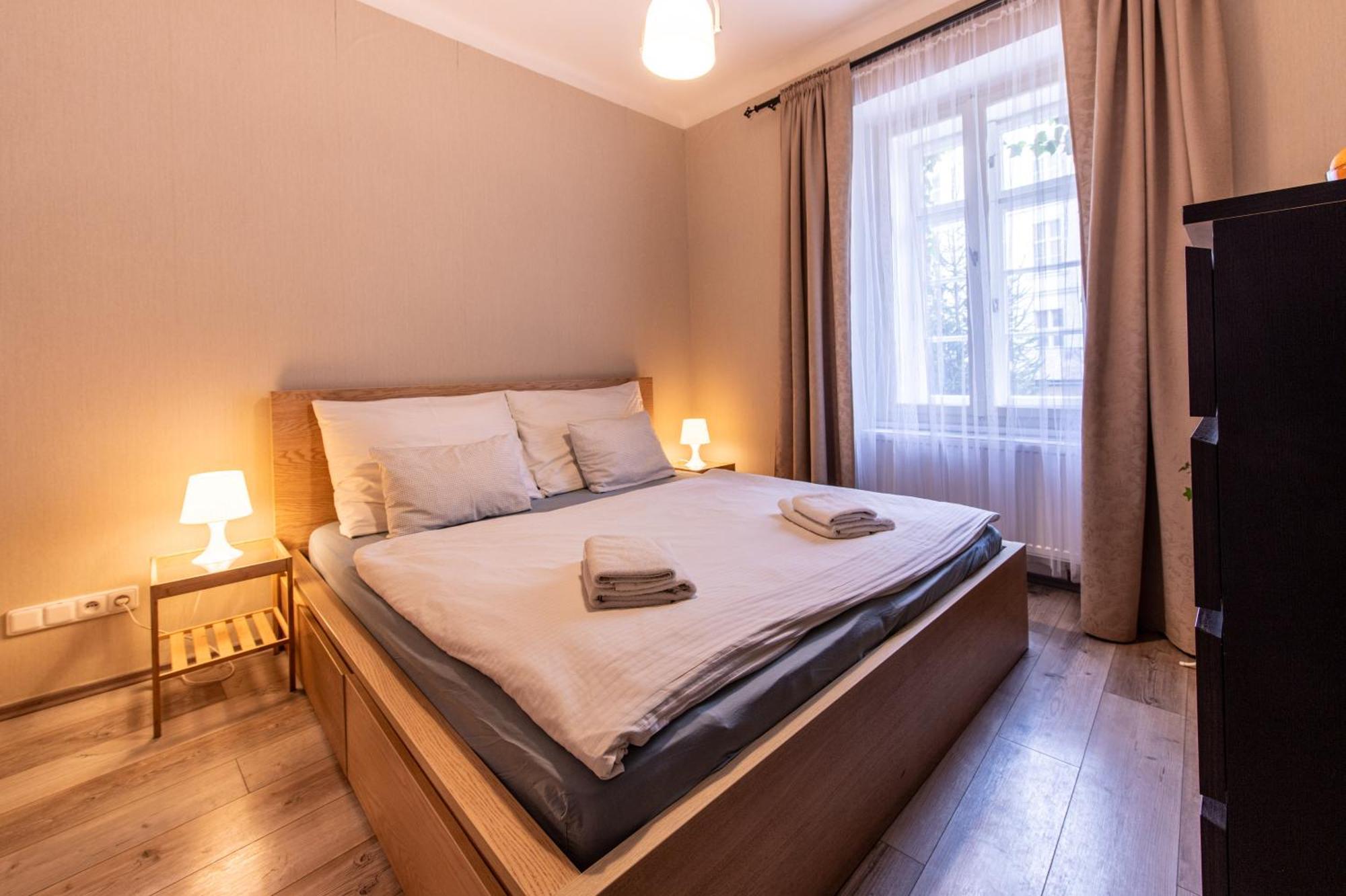 Prague Locals Monastery Apartments Екстер'єр фото